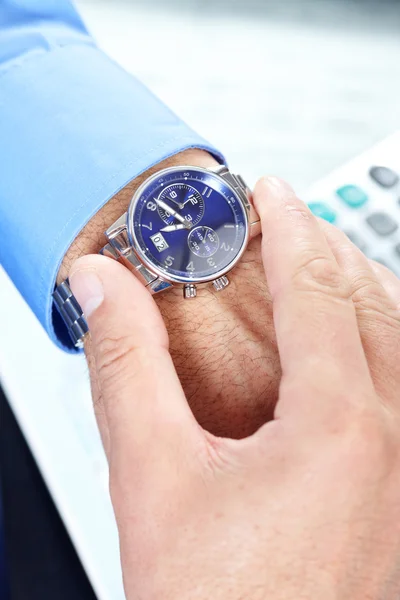 Businessman in the office — Stock Photo, Image