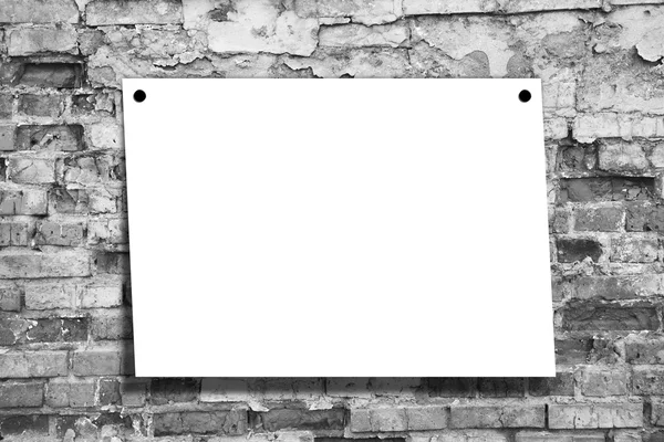 Bir duvarda bir kağıt — Stok fotoğraf