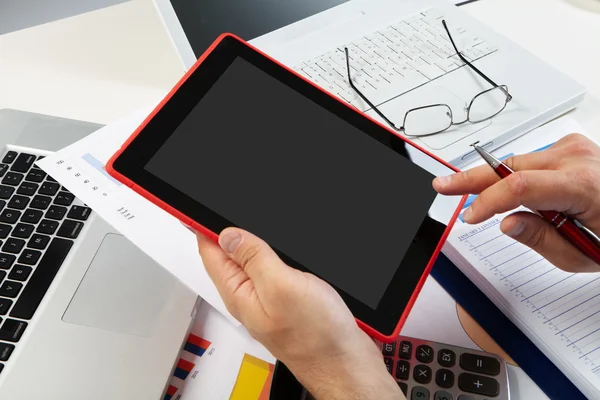 Businessman working with documents — Stock Photo, Image