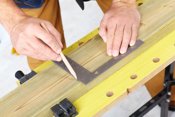 Zralé dodavatel. carpenter — Stock fotografie