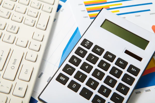 Calculator and keyboard — Stock Photo, Image