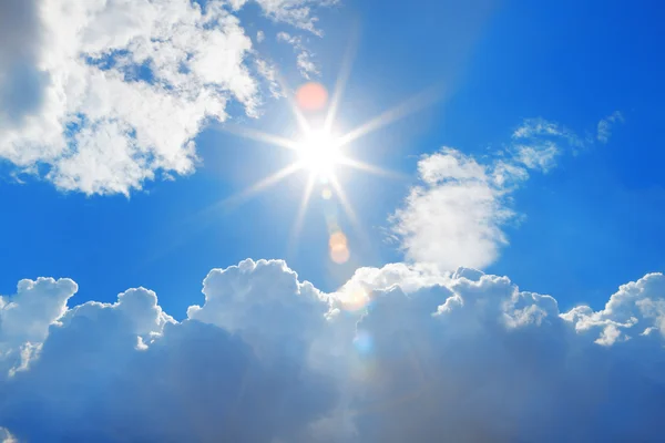 De lucht en zon — Stockfoto