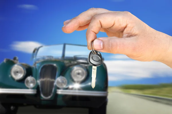 Retro the car and key — Stock Photo, Image