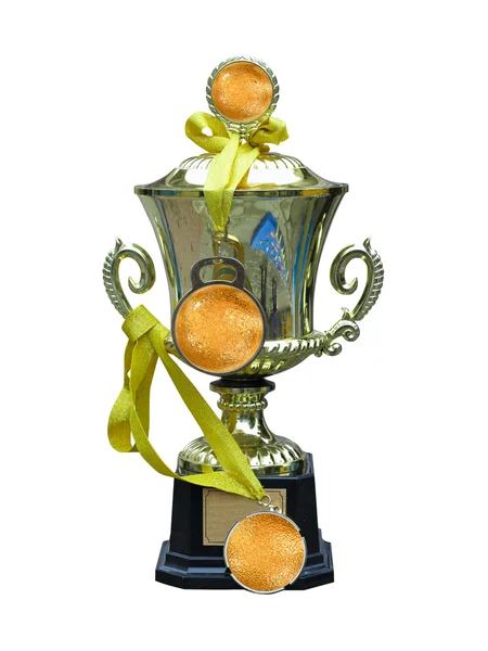 Copo de troféu dourado com medalha e fita isolada — Fotografia de Stock