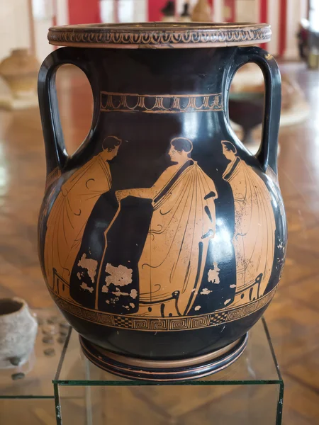 Vase grec antique exposé au musée — Photo