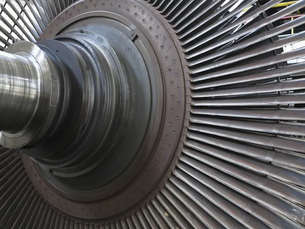 Stromgenerator-Dampfturbine während der Reparatur im Kraftwerk — Stockfoto