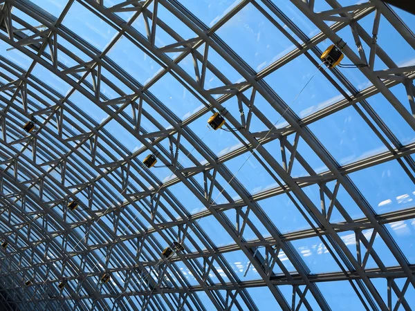 天窗玻璃屋顶窗口的结构 — 图库照片