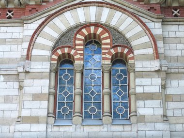 eski uzun boylu Gotik vitray pencere
