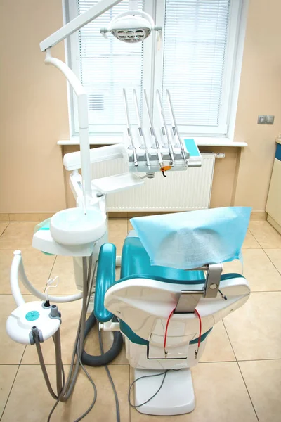 Herramientas Dentista Profesional Silla Consultorio Dental Higiene Dental Salud Imagen Imagen De Stock