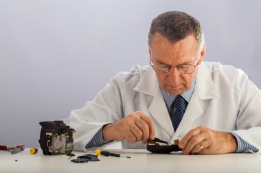 fotoğraf makinesi teknisyeni