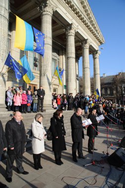Ternopil, Ukrayna 1 Aralık: Protesto karşı Cumhurbaşkanı Yanukoviç ve hükümetin üzerinde 1 Aralık 2013 Ternopil, Ukrayna Ternopil Euromaydan üzerinde