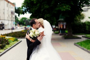 Mutlu gelin ve damat düğünlerinde 