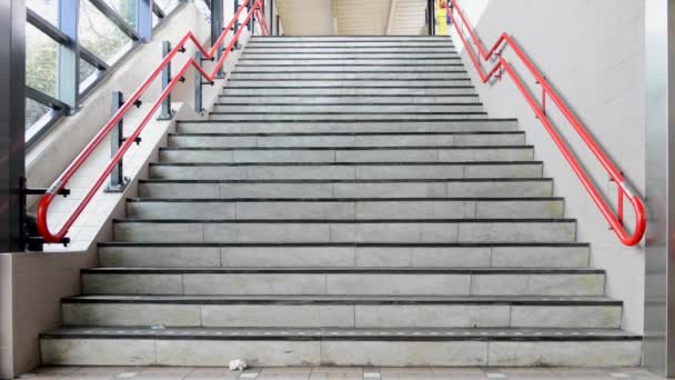 Monter les escaliers 