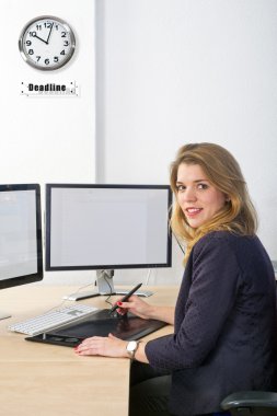 Tasarımcı teslim tarihinde