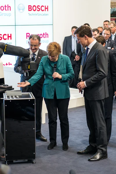 Angela Merkel during technology showcase tour — Stock Photo, Image