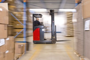 Ambar sürüş kamyon forklift