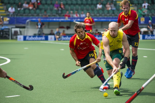 Australië verslaat Spanje tijdens de world cup hockey 2014 — Stockfoto