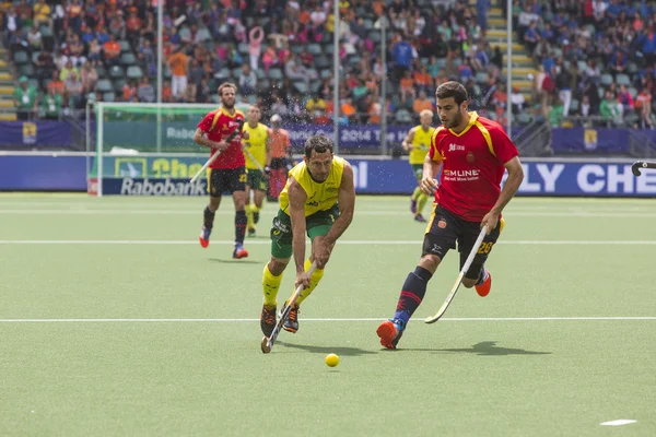 Australia beats Spain during the World Cup Hockey 2014 — Stock Photo, Image