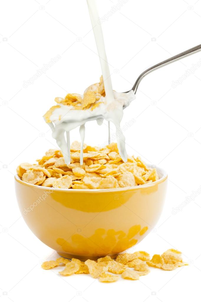 Fresh cereal cornflakes and milk