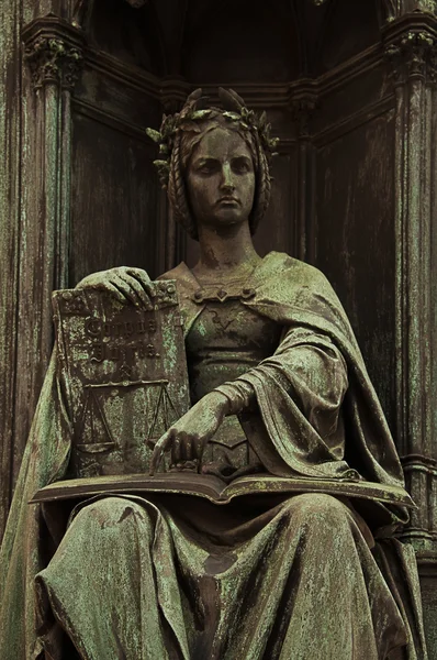 Statue du Corpus Juris — Photo