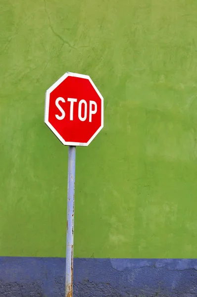 Stop tábla az utcán — Stock Fotó