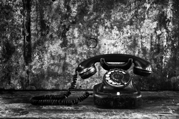 Viejo teléfono — Foto de Stock