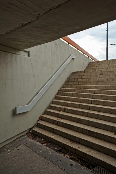 Escaleras de paso —  Fotos de Stock