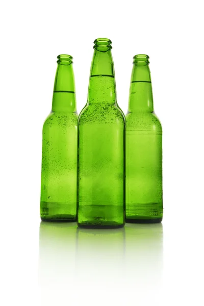 Botellas de cerveza verde — Foto de Stock