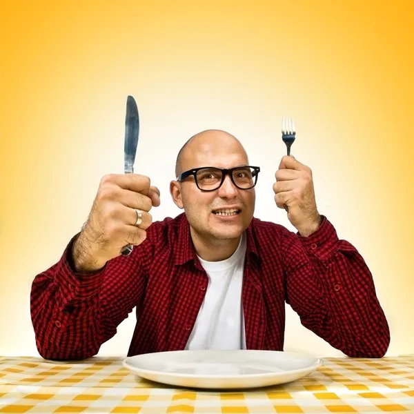 Homem na mesa de jantar — Fotografia de Stock