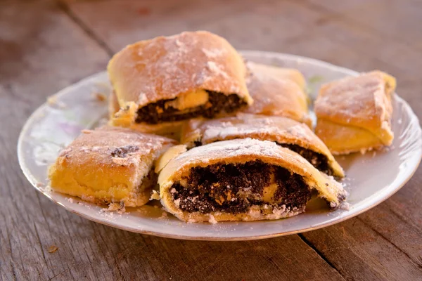 Strudel con semillas de amapola —  Fotos de Stock