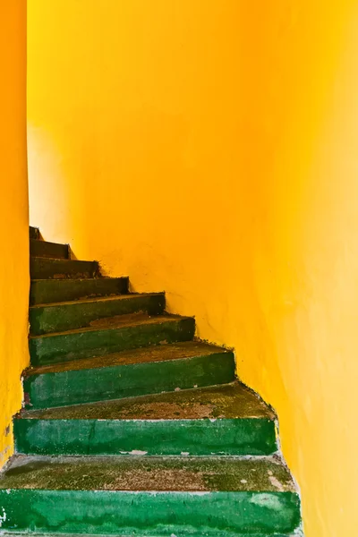 Green staircase — Stock Photo, Image