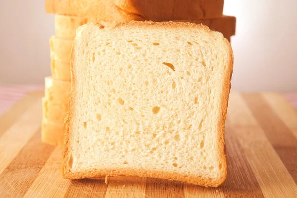 桌上的吐司面包 — 图库照片