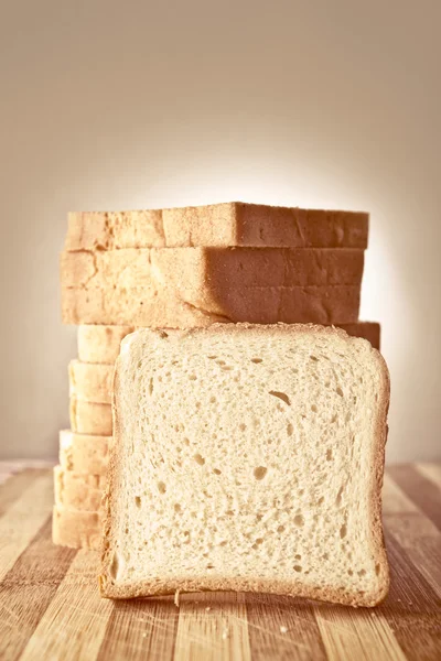 Pan tostado en la mesa — Foto de Stock