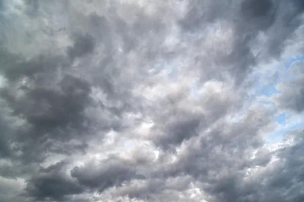 Heavy storm clouds — Stock Photo, Image