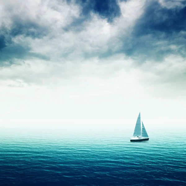 Sailing boat on the sea — Stock Photo, Image