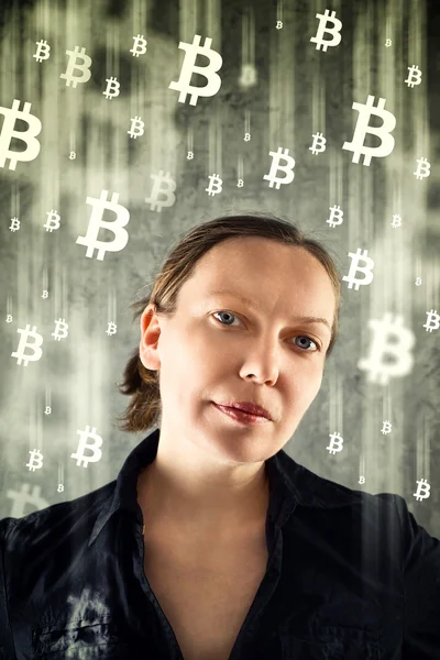 CoBusinesswoman collecting bitcoins — Stock Photo, Image