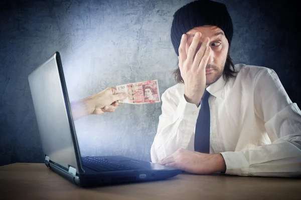 Online geld fondsen, verrast zakenman ontvangen van contant geld in — Stockfoto