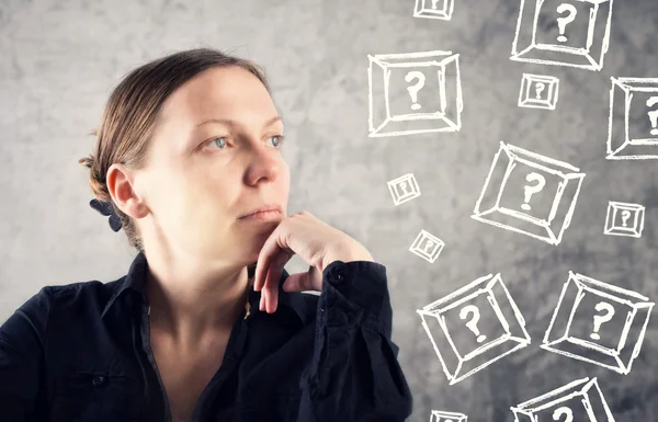 Porträt einer schönen Frau in Frage gestellt — Stockfoto