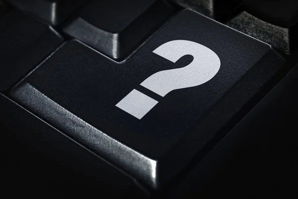 Marca de pregunta en el teclado del ordenador — Foto de Stock