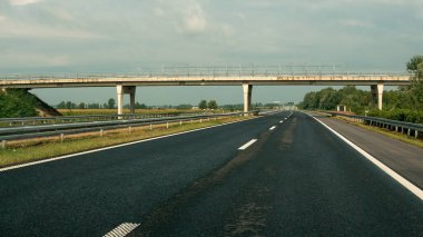 Hırvatistan 'da yaz sabahı A3 otoyolu boş