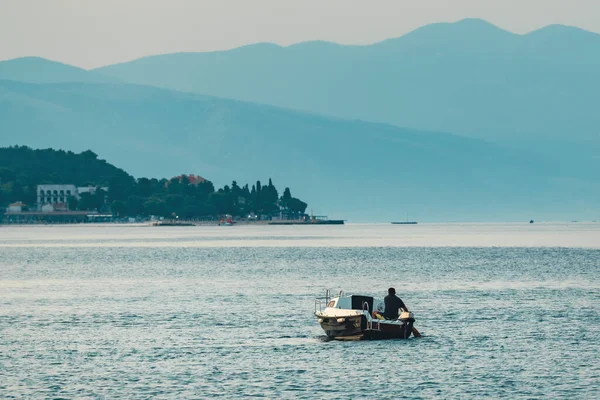 Vissersboot Vissersboot Adriatische Zee Vroege Ochtend Stad Crikvenica Baai Van — Stockfoto