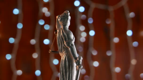 Statue Justice Twinkling String Light Background Selective Focus – stockvideo