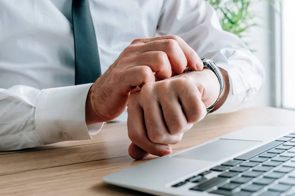 Businessman Late Meeting Checking Time His Watch Business Office Selective — Stock Photo, Image