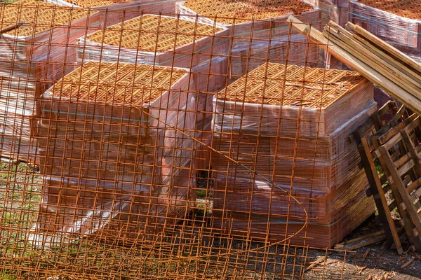 Matériaux Construction Sur Chantier Planches Blocs Tuiles Vue Grand Angle — Photo
