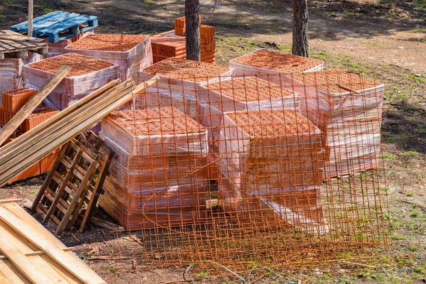 Matériaux Construction Sur Chantier Planches Blocs Tuiles Vue Grand Angle — Photo