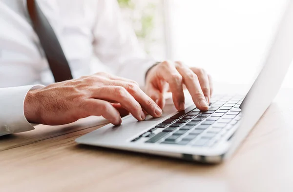 Businessman Using Laptop Computer Hands Typing Keyboard Office Desk Closeup — Stock Photo, Image