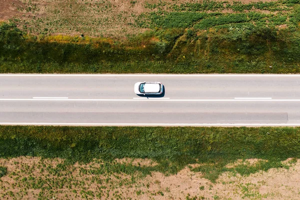 Traveling Car Open Highway Green Springtime Landscape Aerial View Drone — Stock Photo, Image