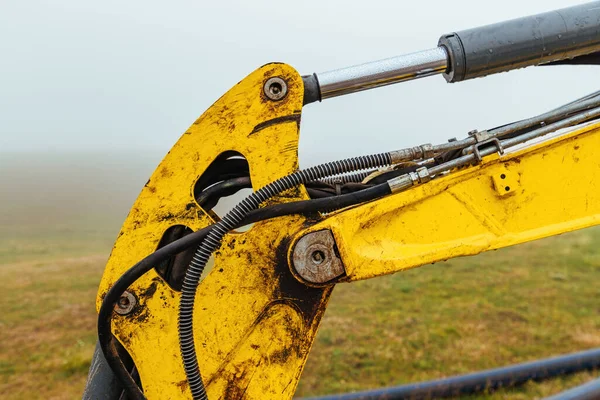 Baggerarm Mit Hydraulikzylinderstab Selektiver Fokus — Stockfoto