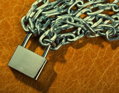 asma kilit ve zincirler