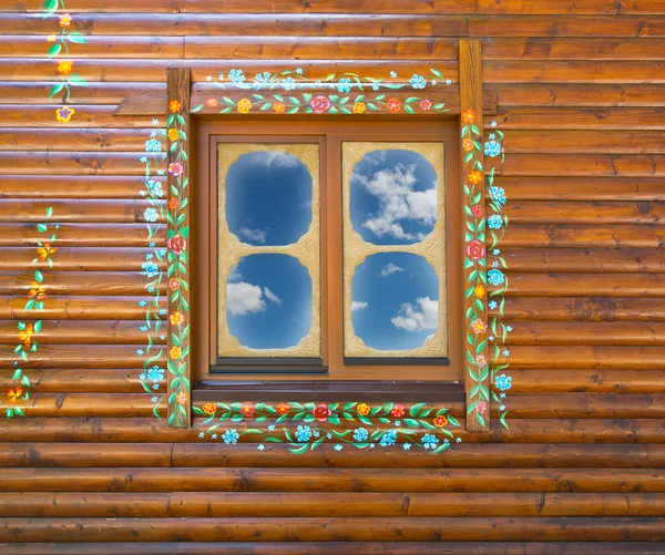 Ventana en la pared de madera — Foto de Stock